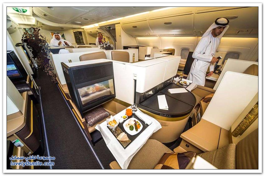 طائرة إيرباص A380 لطيران الاتحاد