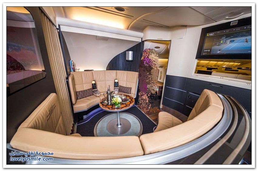 طائرة إيرباص A380 لطيران الاتحاد