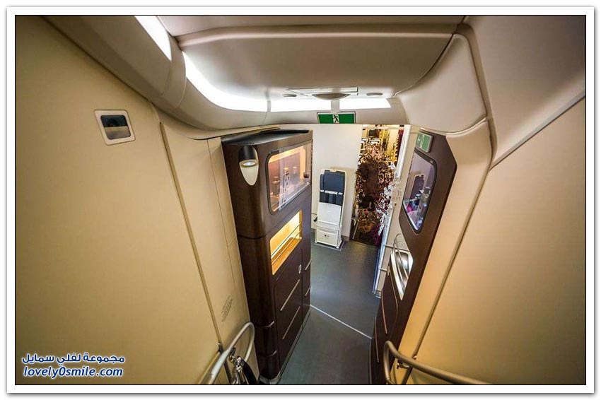 طائرة إيرباص A380 لطيران الاتحاد