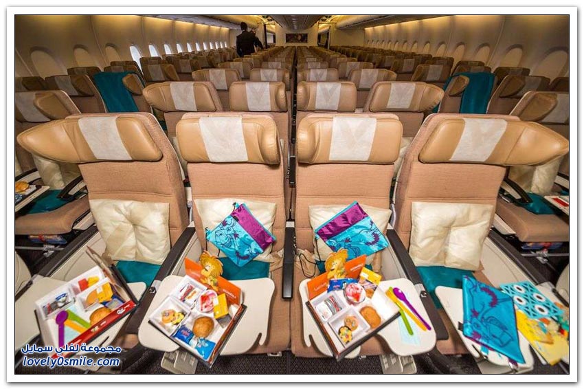 طائرة إيرباص A380 لطيران الاتحاد