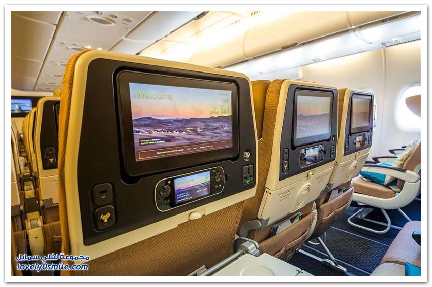 طائرة إيرباص A380 لطيران الاتحاد