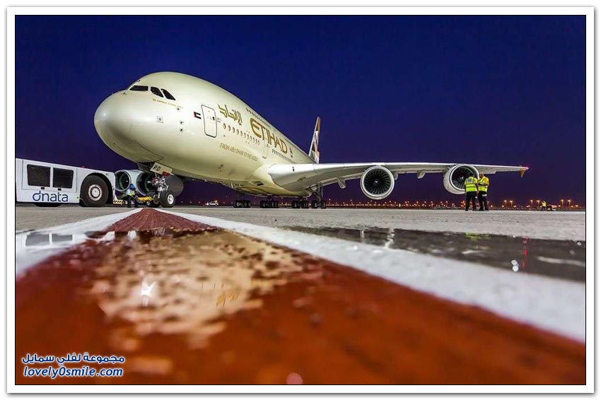 طائرة إيرباص A380 لطيران الاتحاد