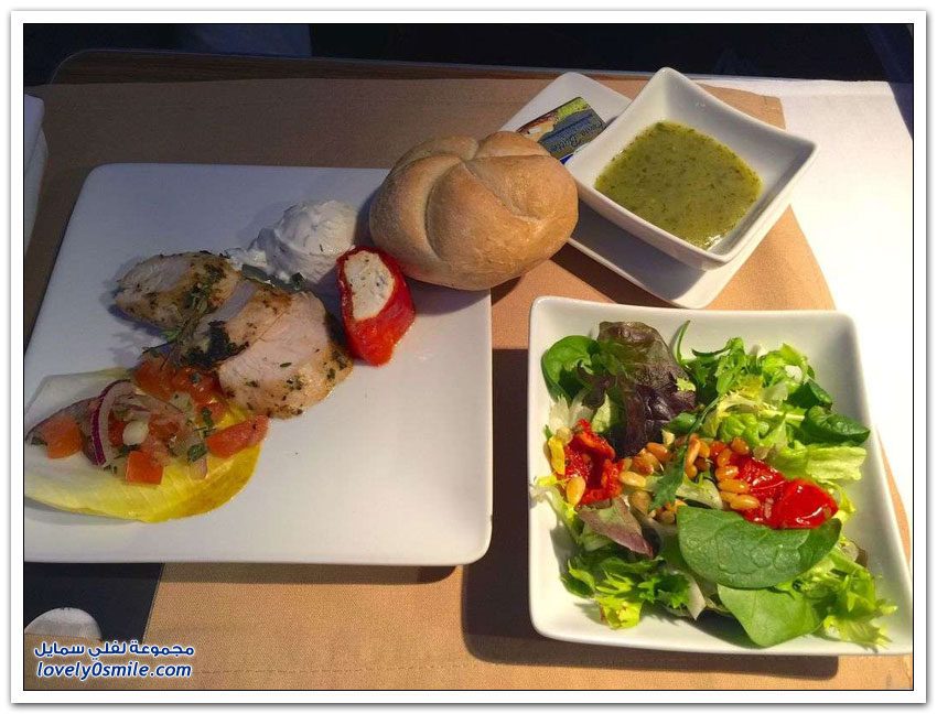 وجبات الطعام في بعض خطوط الطيران حول العالم