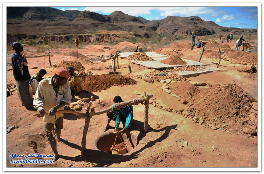 البحث عن الأحجار الثمينة في مدغشقر