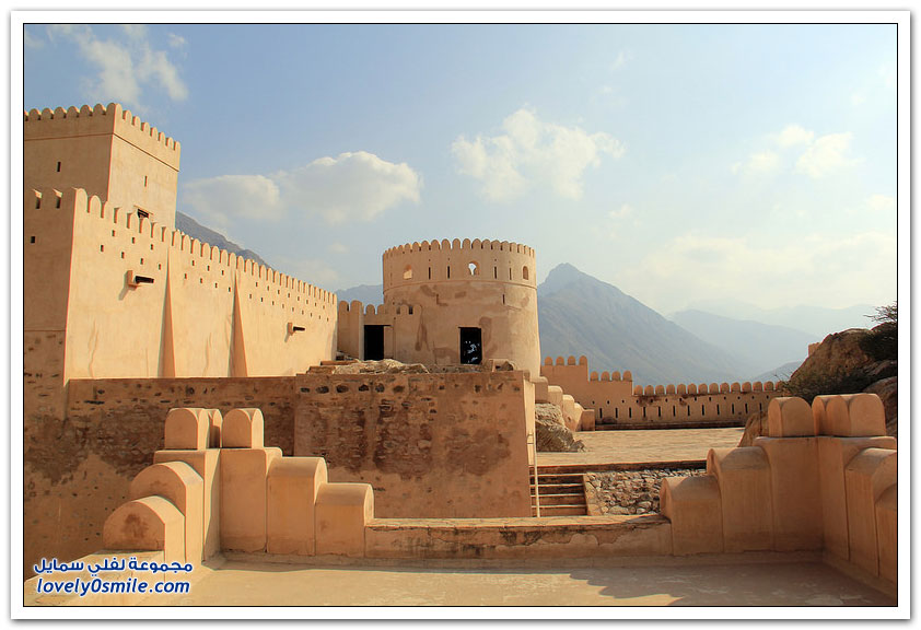 قلعة نخل أبرز المعالم التاريخية بسلطنة عمان