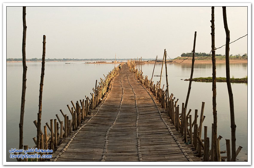 جسر الخيزران في كمبوديا يُفَكك ويُبْنى كل عام