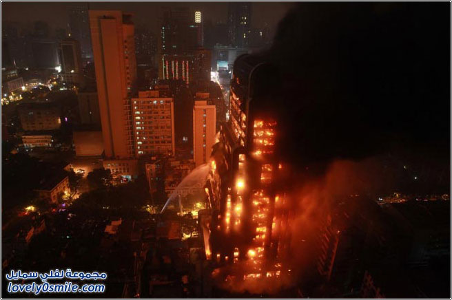 حريق يلتهم أحد البنايات في الصين