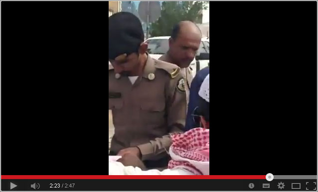 فيديو: رجل مرور يعتدي بالضرب على مواطن في مكة + عقد قران محمد الشلهوب