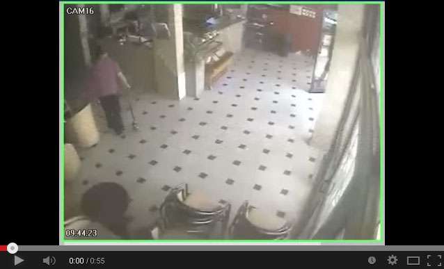 فيديو: سطو على كوفي شمال الرياض + كاميرا على رأس شاب توثق سرقة حصلت له