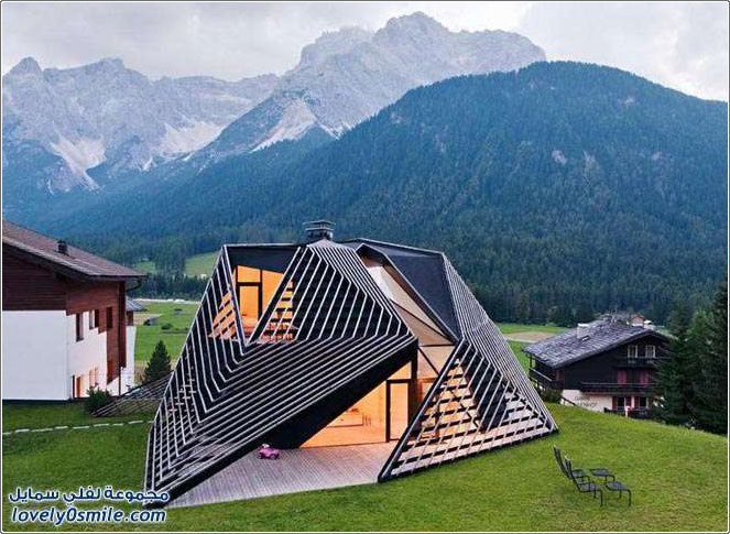 البيت المضلع في جبال الألب الإيطالية