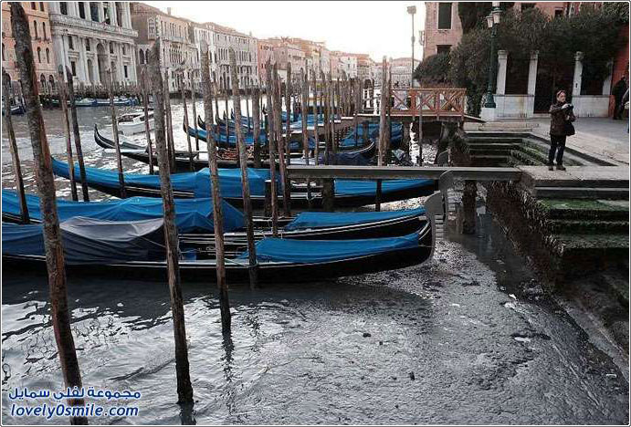 انخفاض المياه في قنوات مدينة البندقية