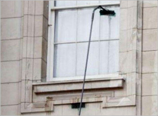 كيفية تنظيف النوافذ من الخارج