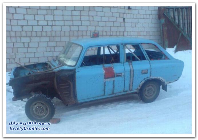 سيارة قديمة ولكن بعد التجديد المحلي في روسيا