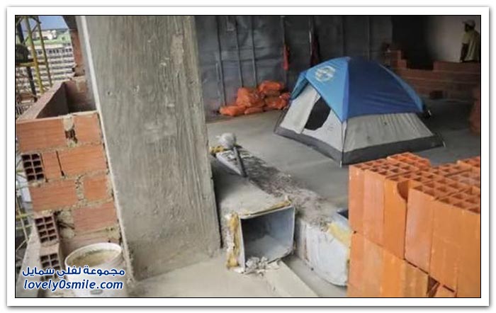ألاف من المشردين يعيشون في ناطحة سحاب مهجورة في كراكاس , فنزويلا