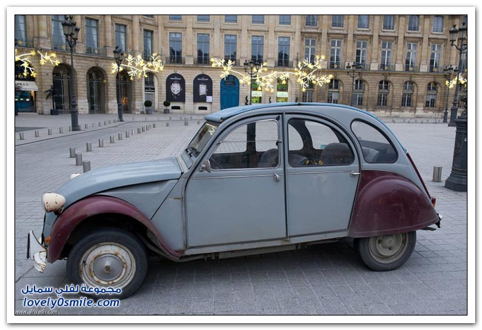 عبور باريس بالسيارات الكلاسيكية