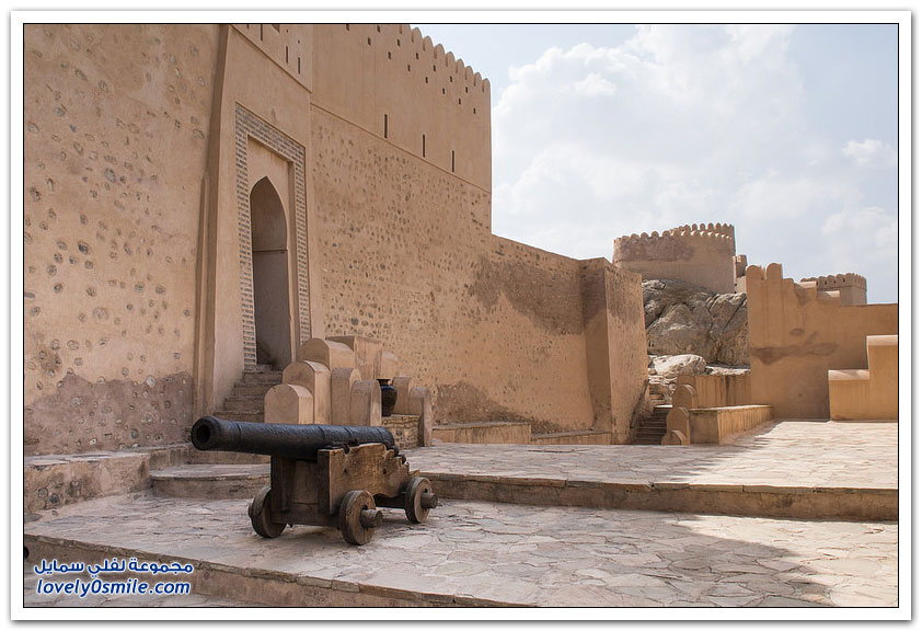 قلعة نخل أبرز المعالم التاريخية بسلطنة عمان